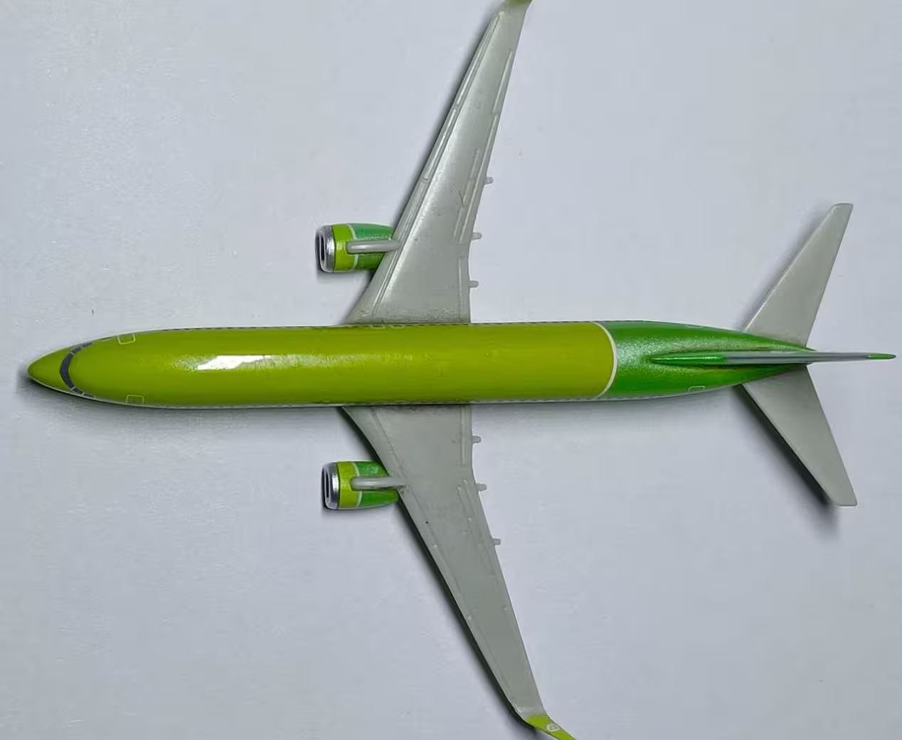 Embraer E195